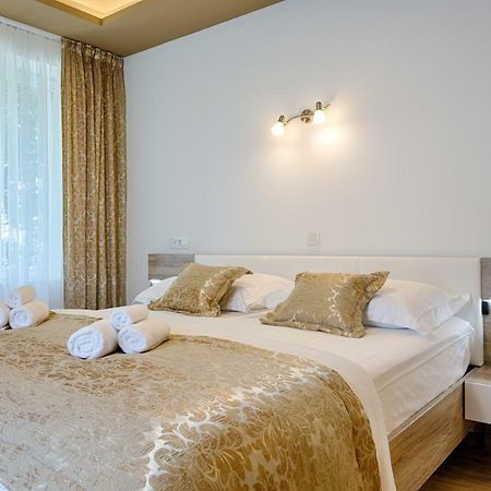 Luxury Rooms Floramye (Adults Only) Split Exterior foto